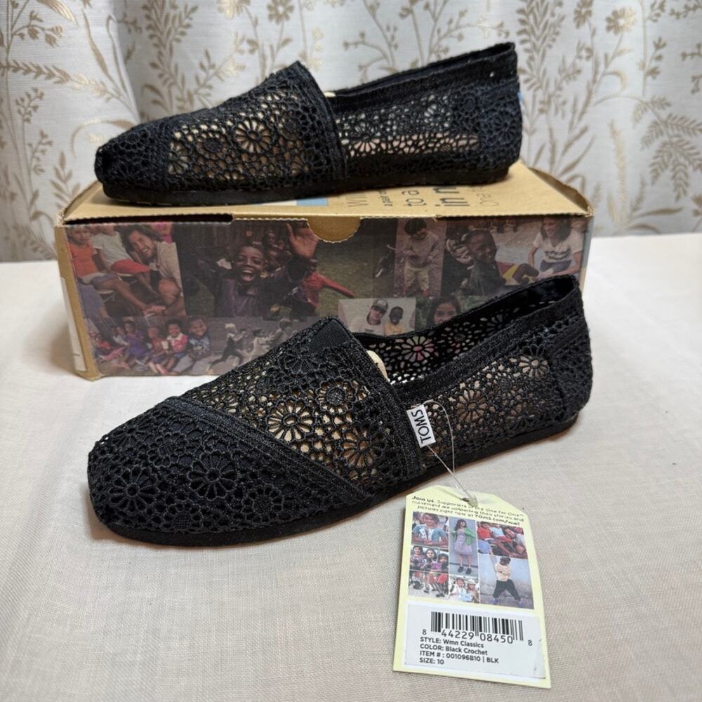 TOMS Black Crochet Lace Slip On Alpargata Flats Women Sz 10 Comfort Cottagecore